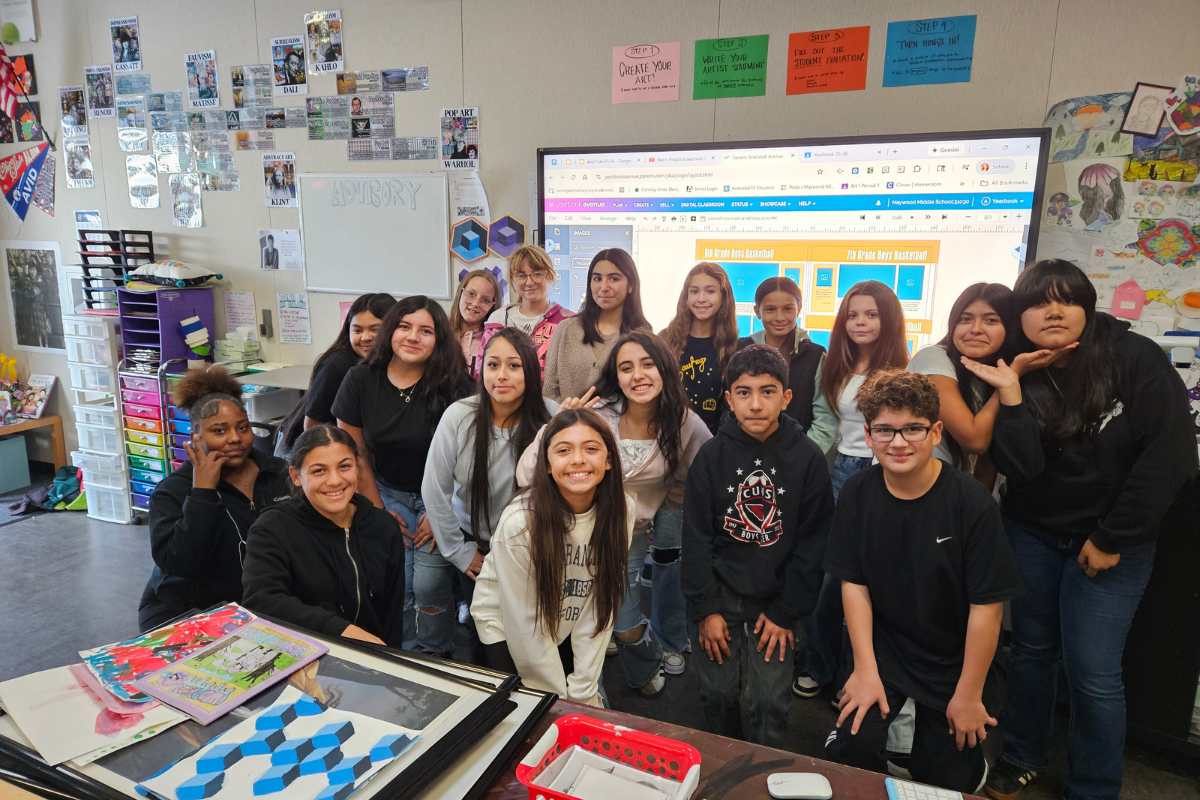 Group photo of students in the yearbook club 